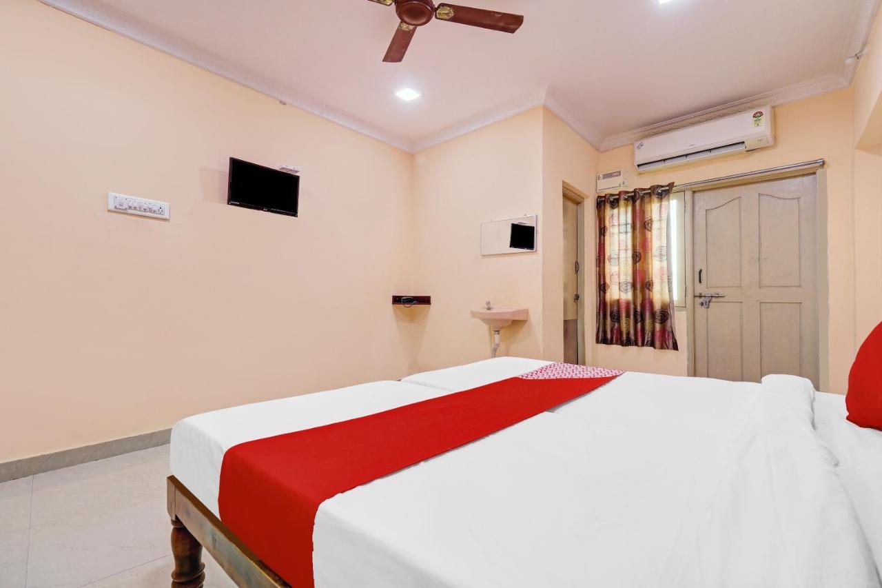 Oyo 81409 Hotel Sivajothi Thoothukudi Buitenkant foto