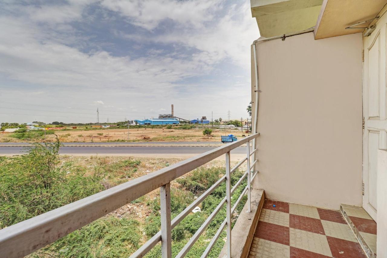 Oyo 81409 Hotel Sivajothi Thoothukudi Buitenkant foto